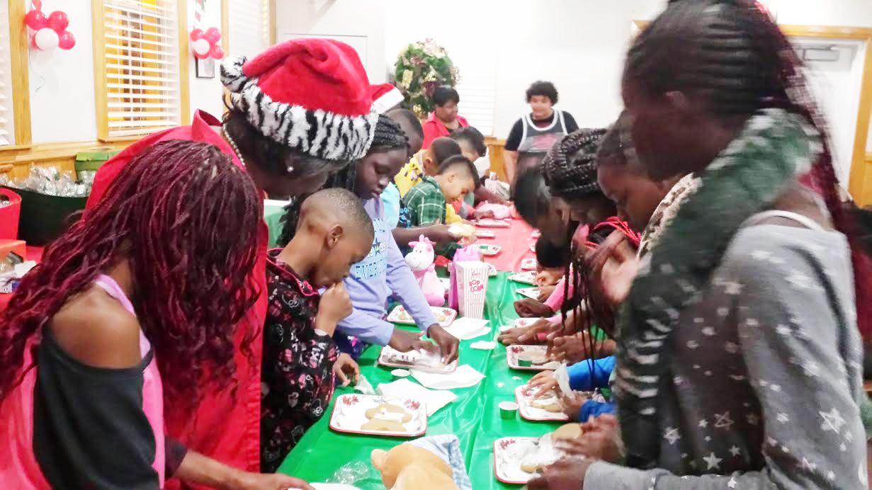 Greater Miami bring Christmas cheer to children at the Chapman Center